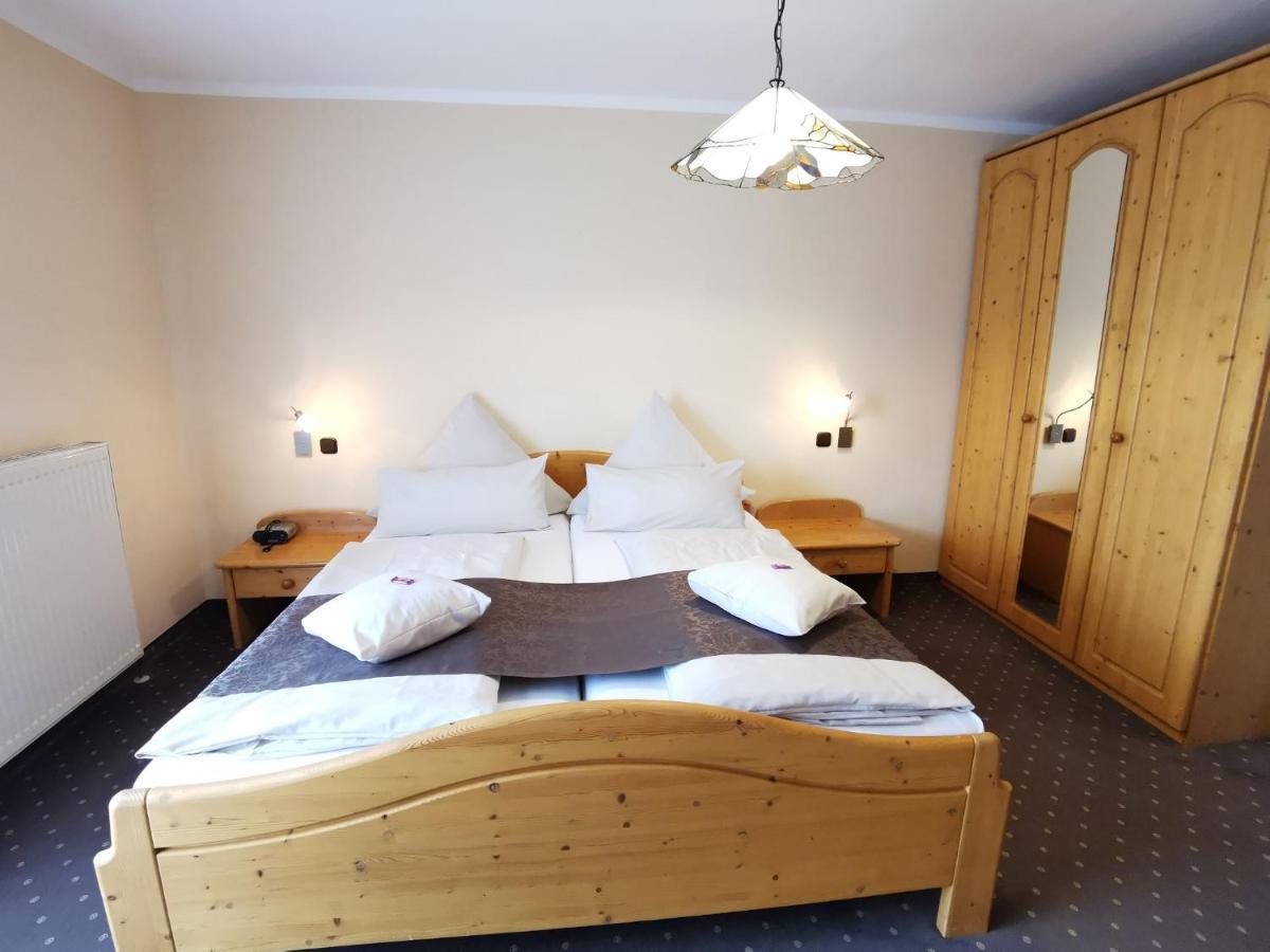 Gaestehaus Koeglmaier Келхайм Екстериор снимка